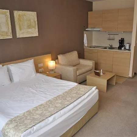 Lucky Apartment *